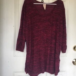 Gorgeous plus size scoop neck tunic.
